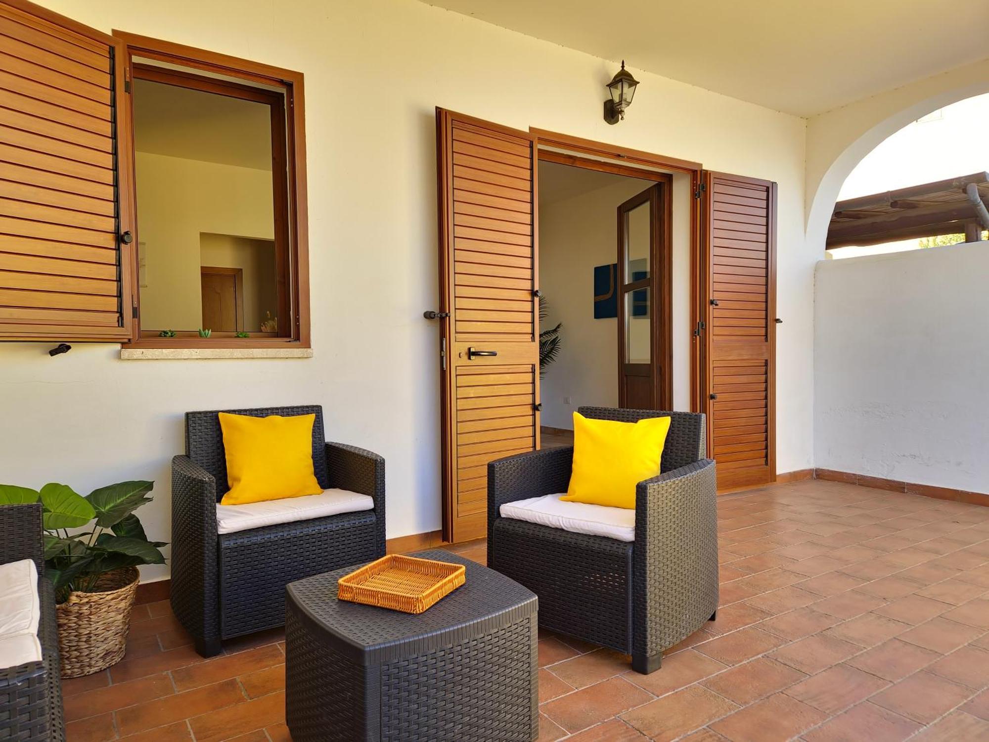 Dommos - Melodie Apartments Cala Liberotto Exterior foto