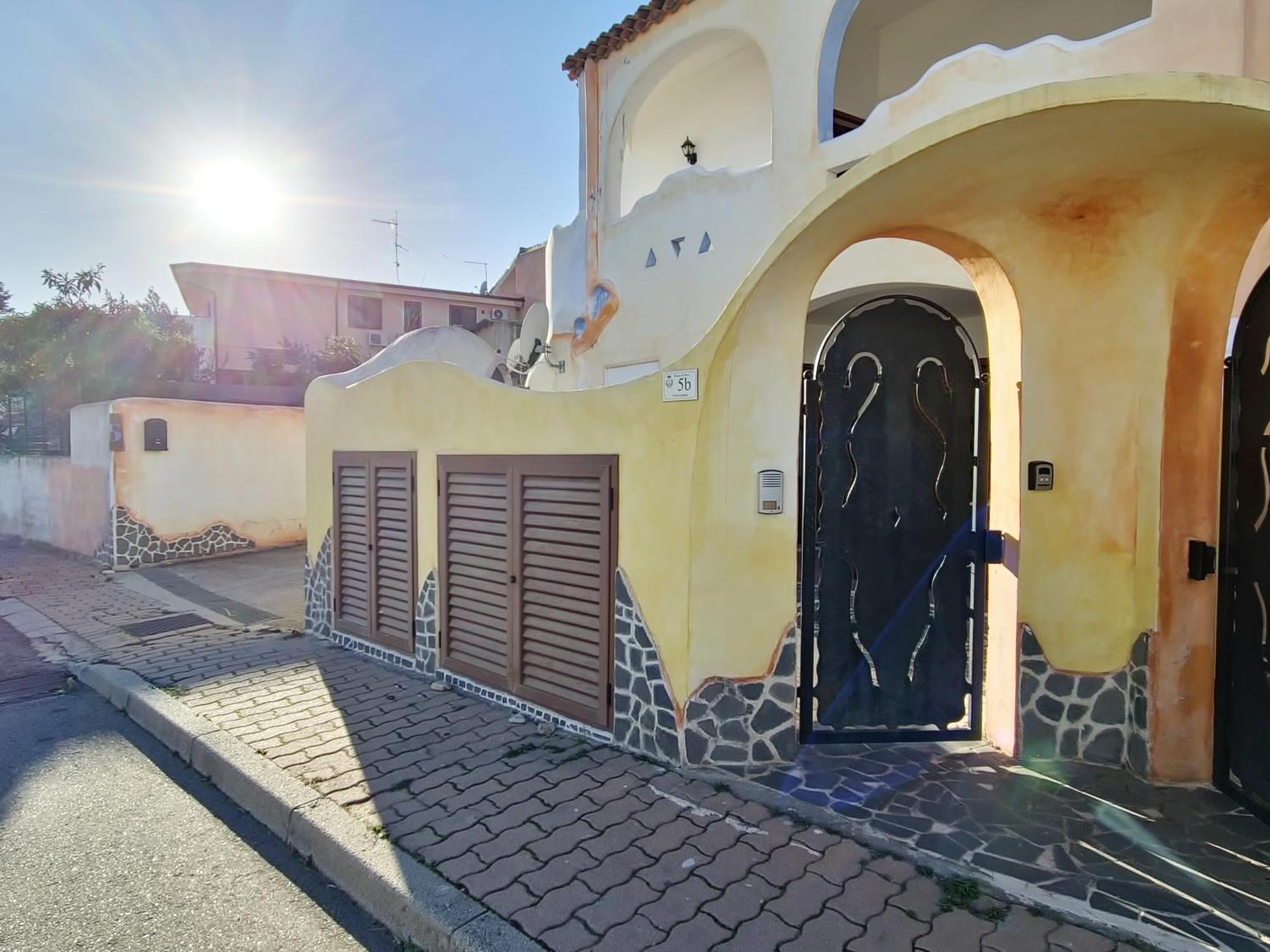 Dommos - Melodie Apartments Cala Liberotto Exterior foto
